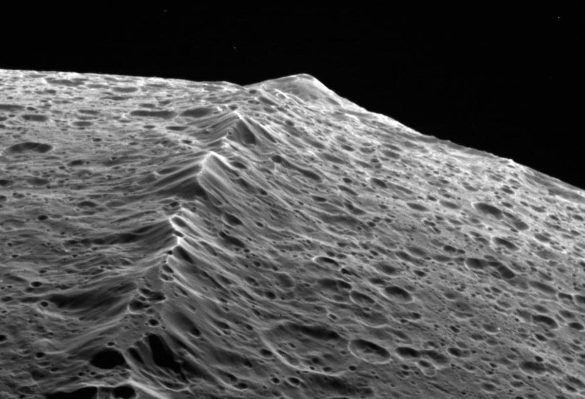 Top 10 highest mountains in the solar system