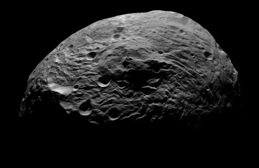 Top 10 highest mountains in the solar system