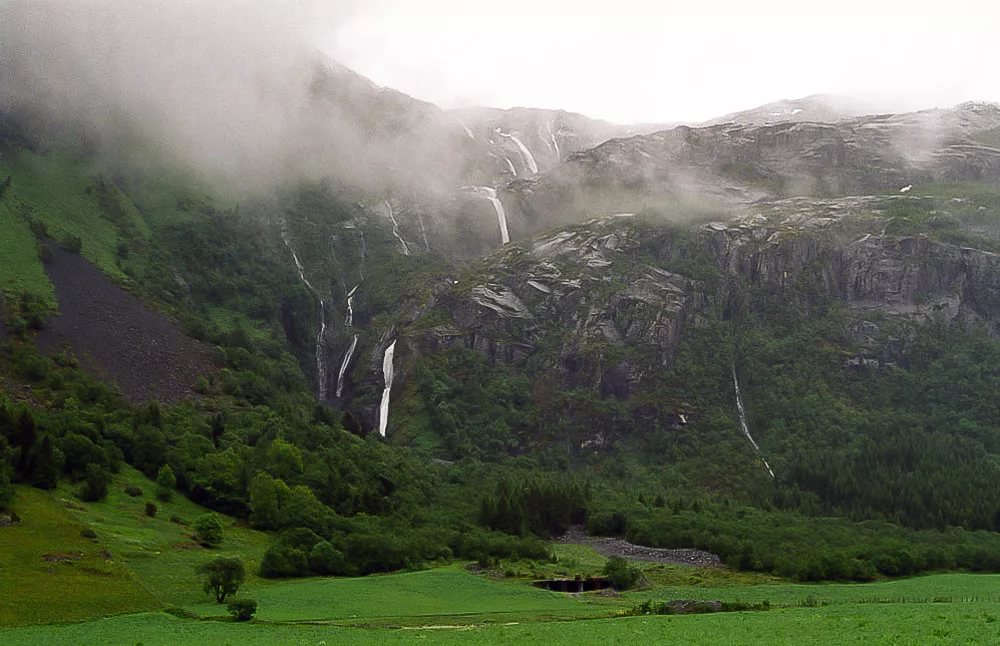 Top 10 highest waterfalls in Europe