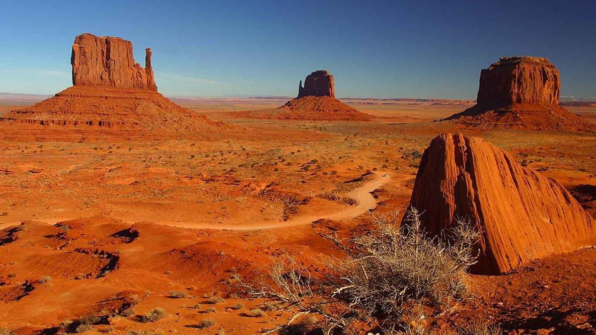 Top 10 largest deserts in the world - the sand giants of our planet