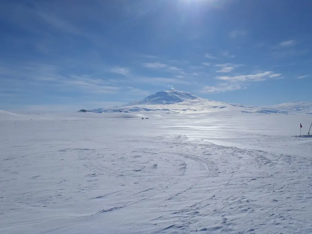 Top 10 largest deserts in the world - the sand giants of our planet