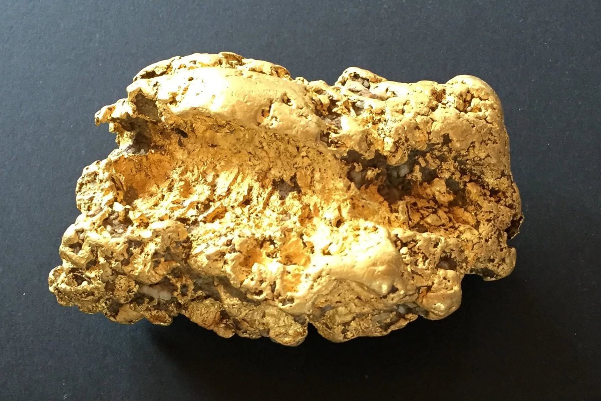 Top 10 largest gold nuggets in the world