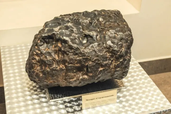 Top 10 largest meteorites that fell to Earth in the 20th and 21st century