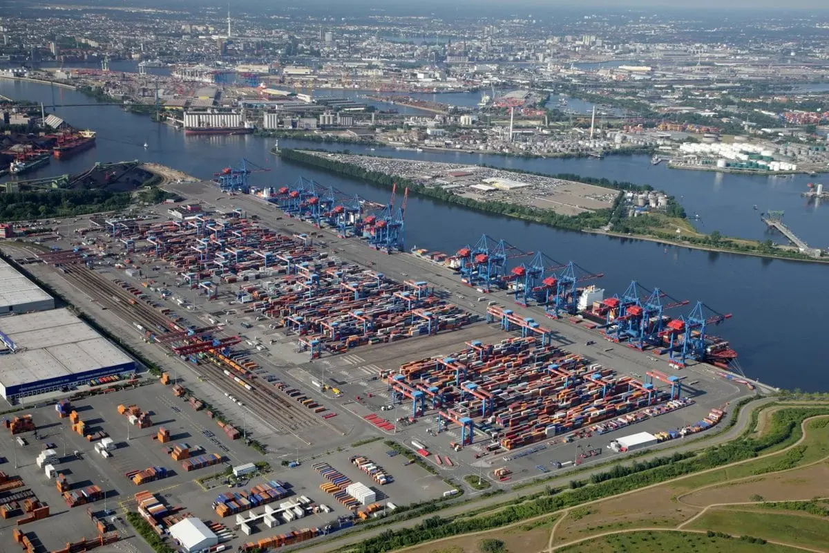 Top 10 largest seaports of foreign Europe