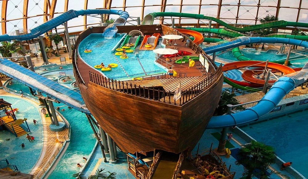 Top 10 largest water parks in Russia