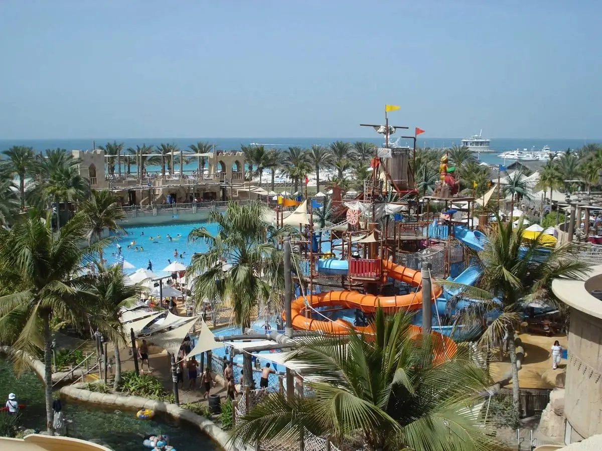 Top 10 largest water parks in the world