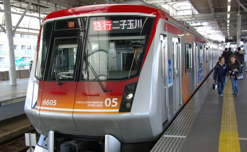 Top 10 longest metro lines in the world