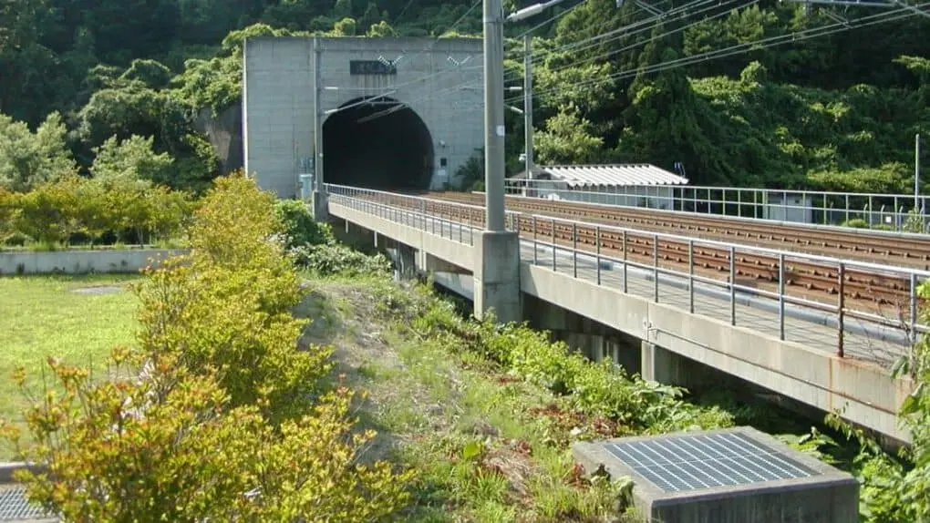 Top 10 longest road and rail tunnels in the world