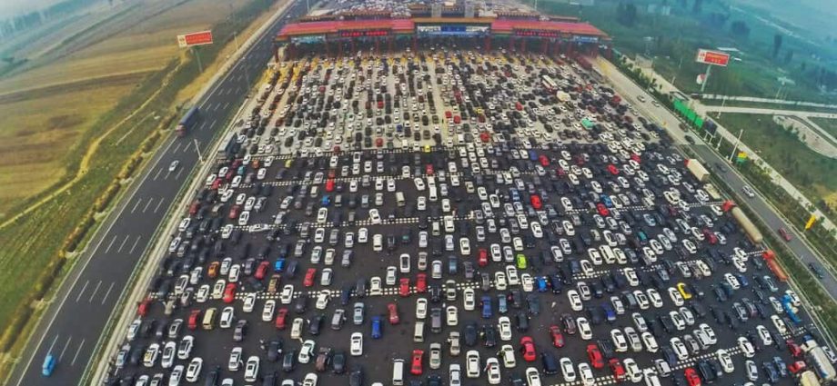 Top 10 longest traffic jams in the world in which cars stood for several days