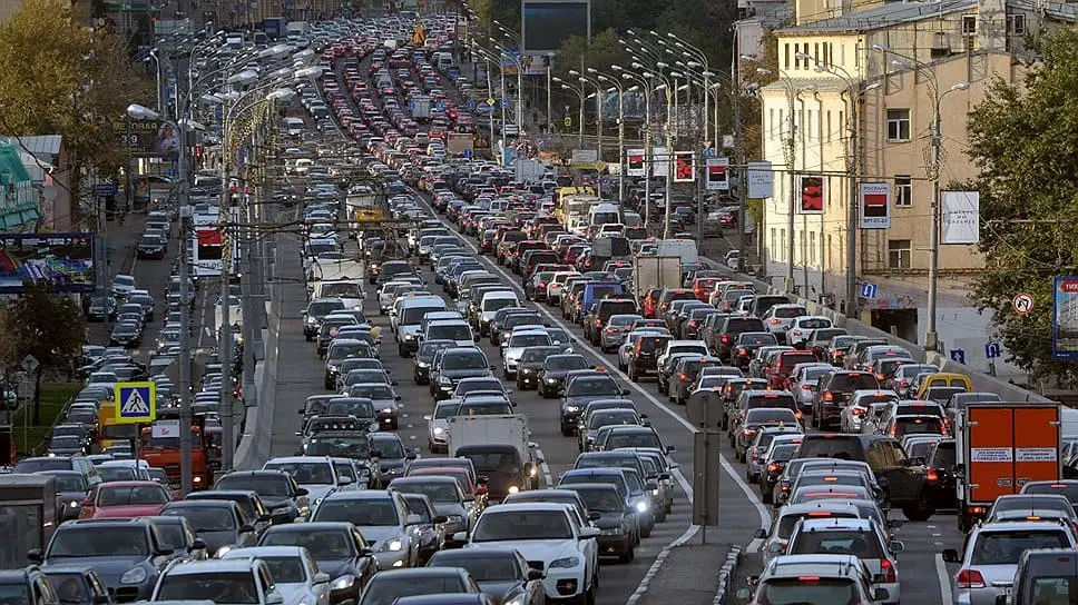 Top 10 longest traffic jams in the world in which cars stood for several days