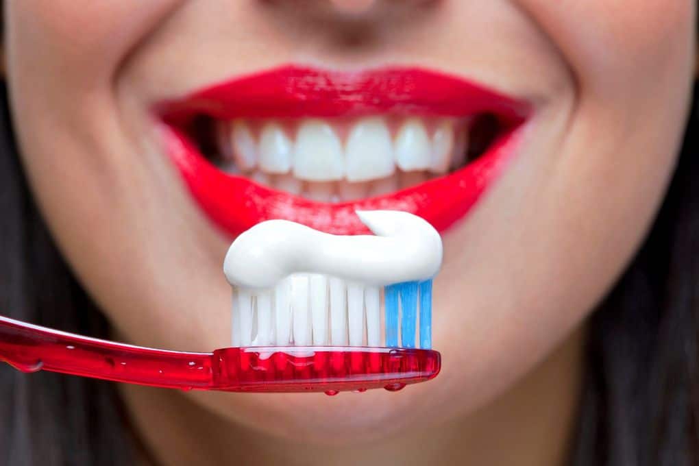 Top 10 Mistakes When Brushing Your Teeth