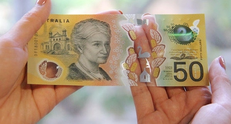 TOP 10 most beautiful banknotes in the world