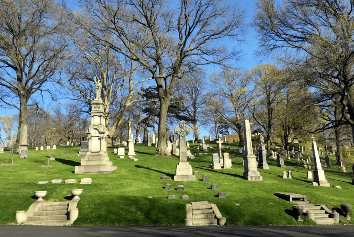 Top 10 most beautiful cemeteries in the world