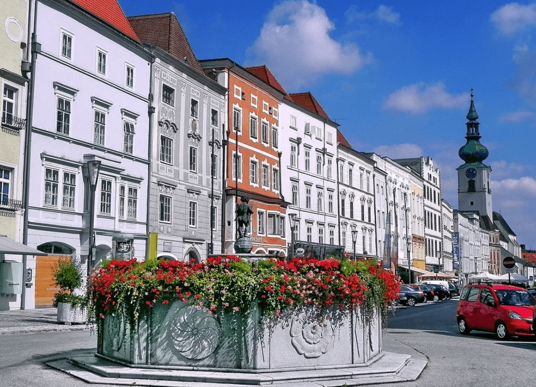 Top 10 most beautiful cities in Austria, according to tourists