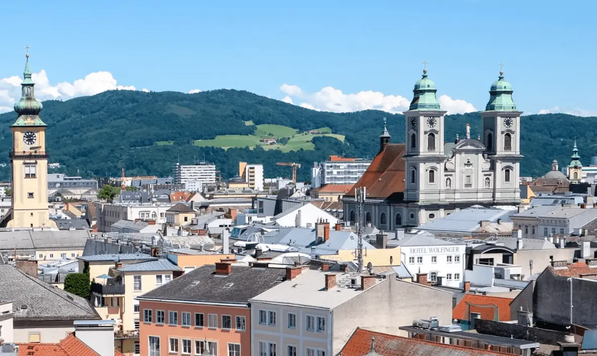 Top 10 most beautiful cities in Austria, according to tourists