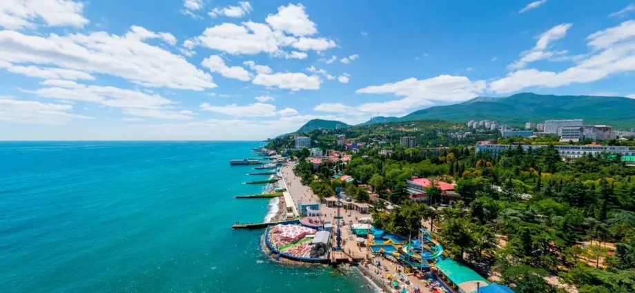 Top 10 most beautiful cities in Crimea, where you should spend your holidays