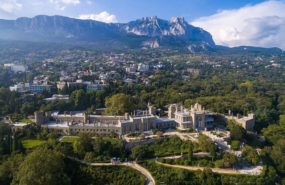 Top 10 most beautiful cities in Crimea, where you should spend your holidays