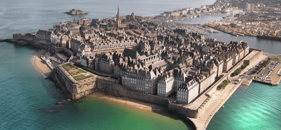 Top 10 most beautiful cities in France with photos