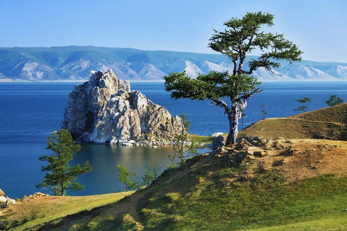 Top 10 most beautiful lakes in Russia for a wonderful holiday with children