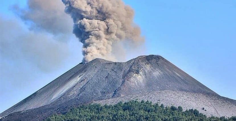 Top 10 most famous volcanoes in the world that you have definitely heard about