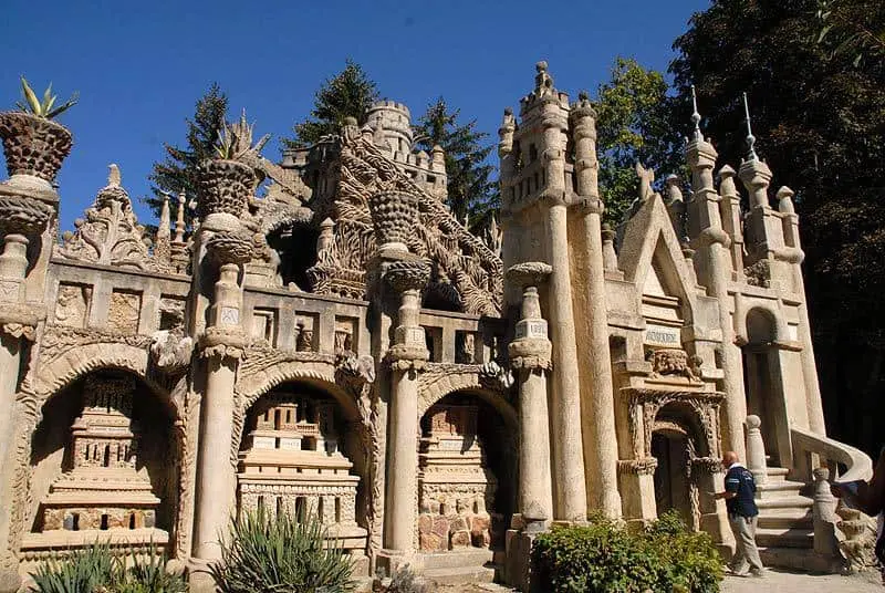 Top 10 most unusual houses in the world