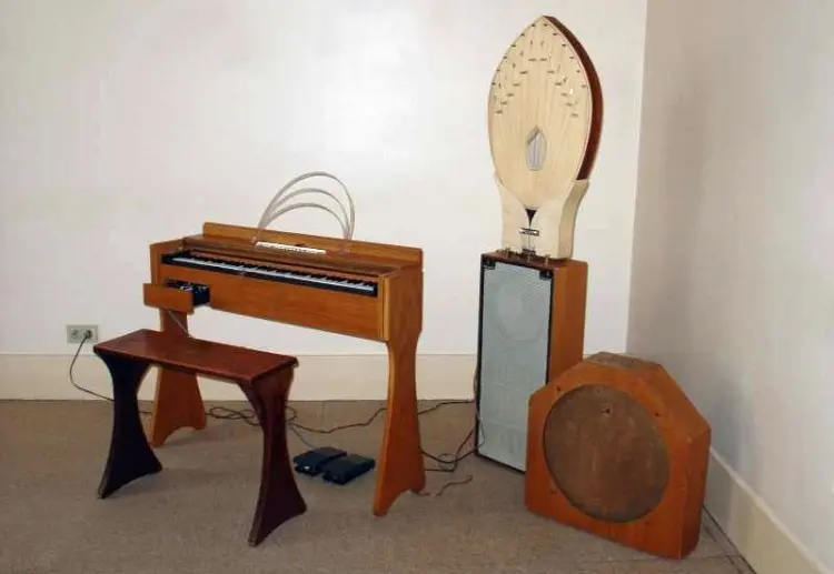 TOP 10 most unusual musical instruments