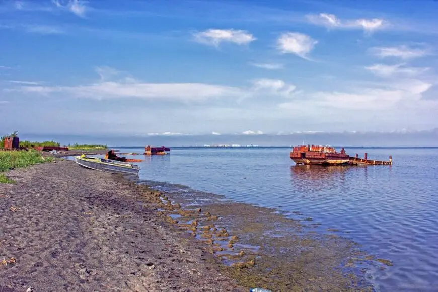 Top 10 smallest lakes in Russia