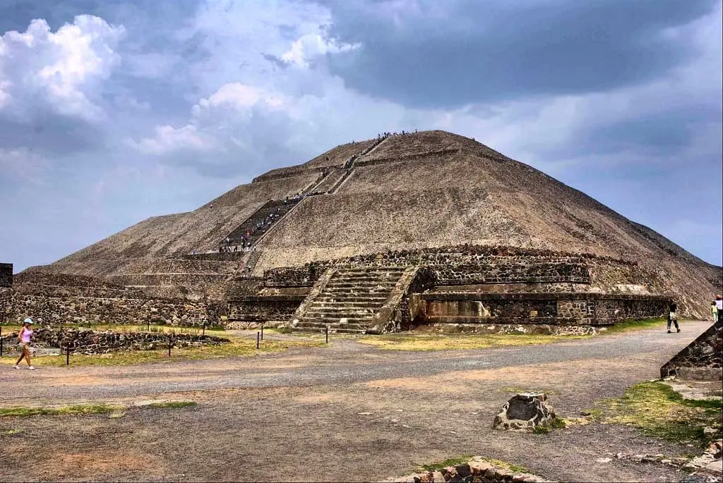 Top 10 tallest pyramids in Egypt - the greatest tombs in the world