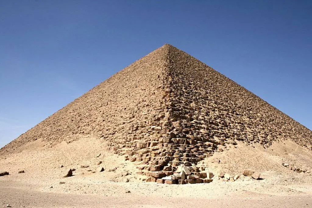 Top 10 tallest pyramids in Egypt - the greatest tombs in the world