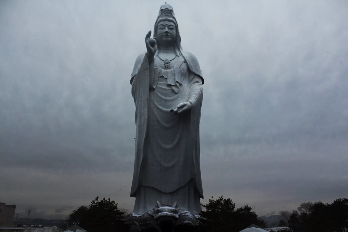 Top 10 tallest statues in the world