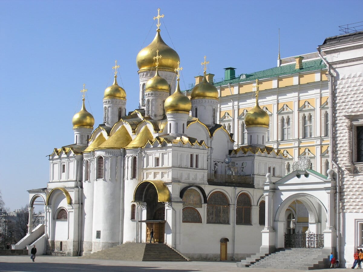 Top 10. The oldest churches in Moscow and the Moscow region