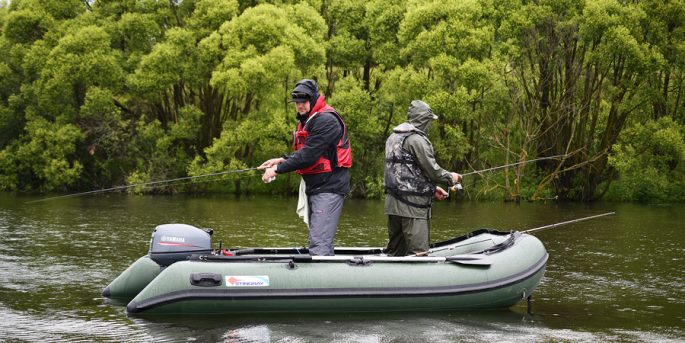 When you can fish from a boat: the date of the opening of the season and the end of the ban