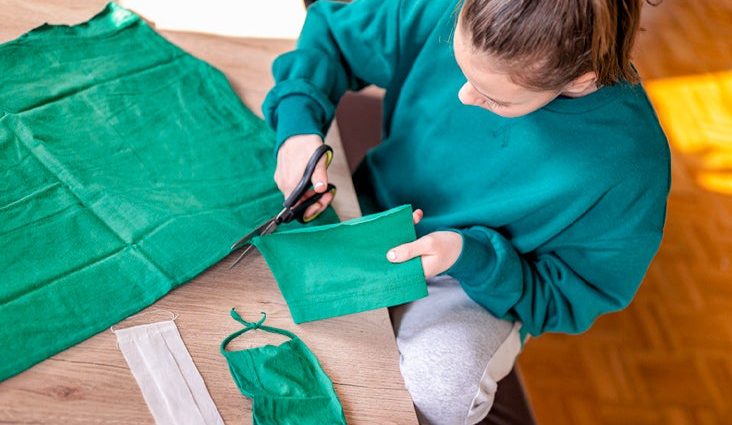 Video: how to make hand masks at home