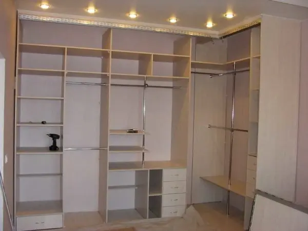 Corner wardrobe: types, sizes, layout, photos