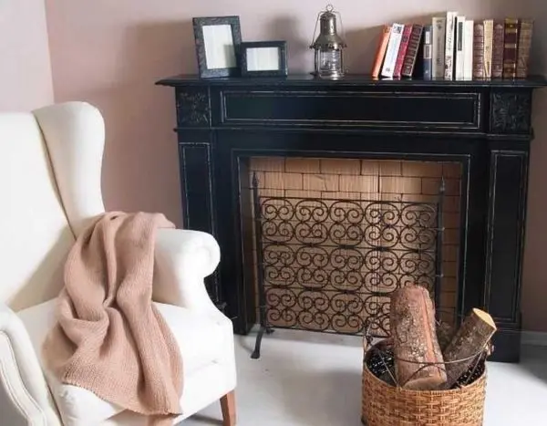 Decorative fireplace with own hands
