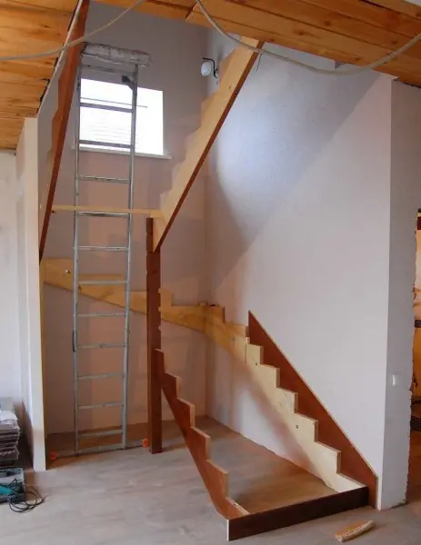 Do-it-yourself staircase to the second floor: spiral, mid-flight, on the rails, photo, video