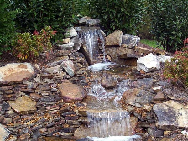 Do-it-yourself waterfall: for giving, garden, home