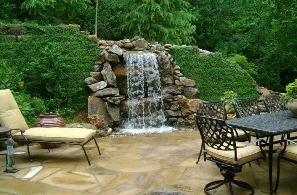 Do-it-yourself waterfall: for giving, garden, home