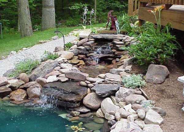 Do-it-yourself waterfall: for giving, garden, home