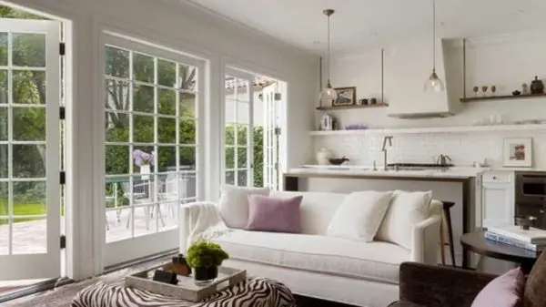 House with panoramic windows: features, advantages, disadvantages, projects