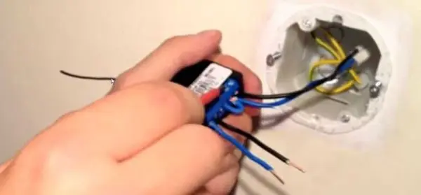 How to connect a dimmer