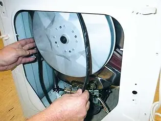 How to replace the belt in the washing machine with your own hands