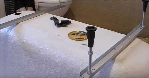 Installing an acrylic bath with your own hands: on the frame, legs, bricks, photo, video