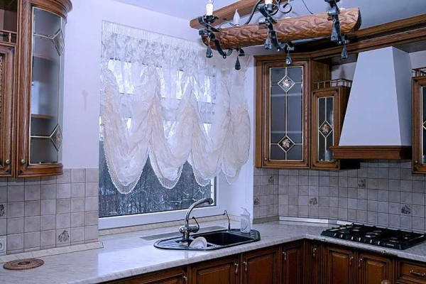 Modern curtains for the kitchen, types, fabrics, kitchen interior, photo