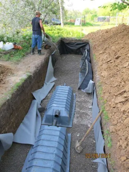 Septic tank - autonomous sewerage for the home, installation, installation, maintenance