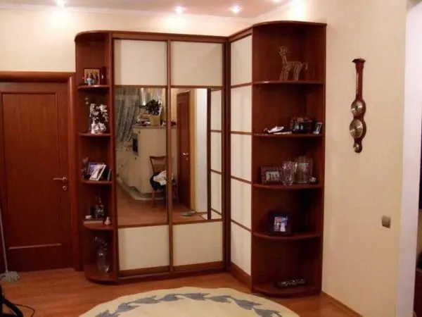 Sliding wardrobe in the hallway: ideas for design and filling