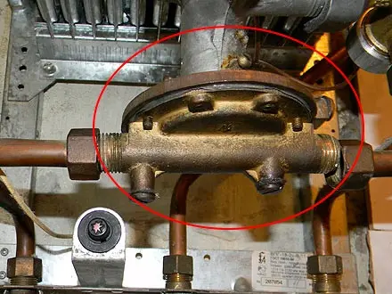 The geyser does not ignite: causes, repair