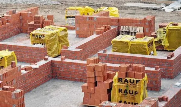 The size of ceramic bricks according to GOST, types, characteristics, marking