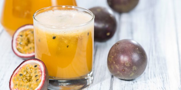 How to Eat Passion Fruit: Passion Fruit Lemonade