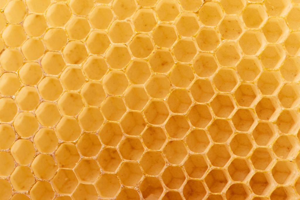 21 health benefits of honey (proven by science)